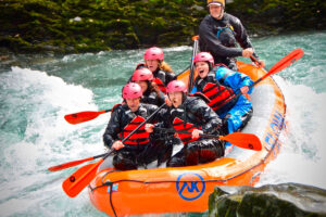 whitewater-rafting-near-anchorage-with-flowak-in-hope